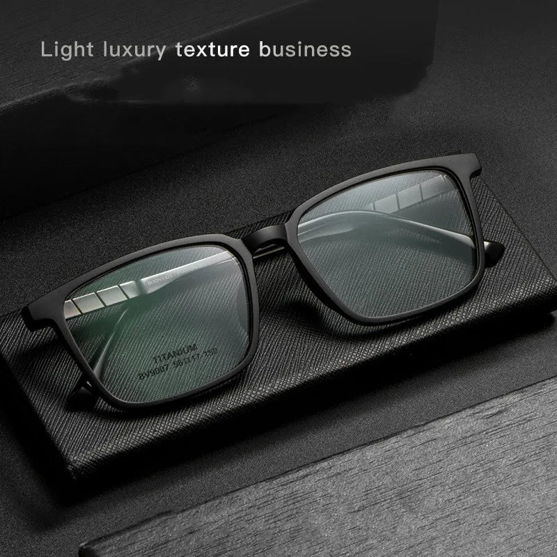 Fashion Eyewear Retro Square Titanium